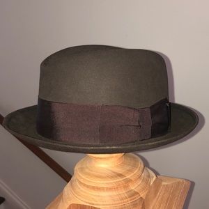 Vintage Cavanagh Maroon fedora